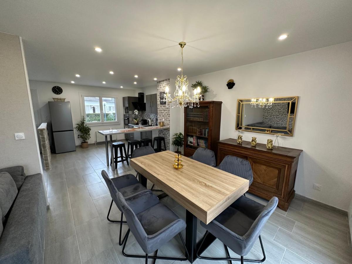 Agreable Maison Avec Jardin A Joinville Eksteriør billede