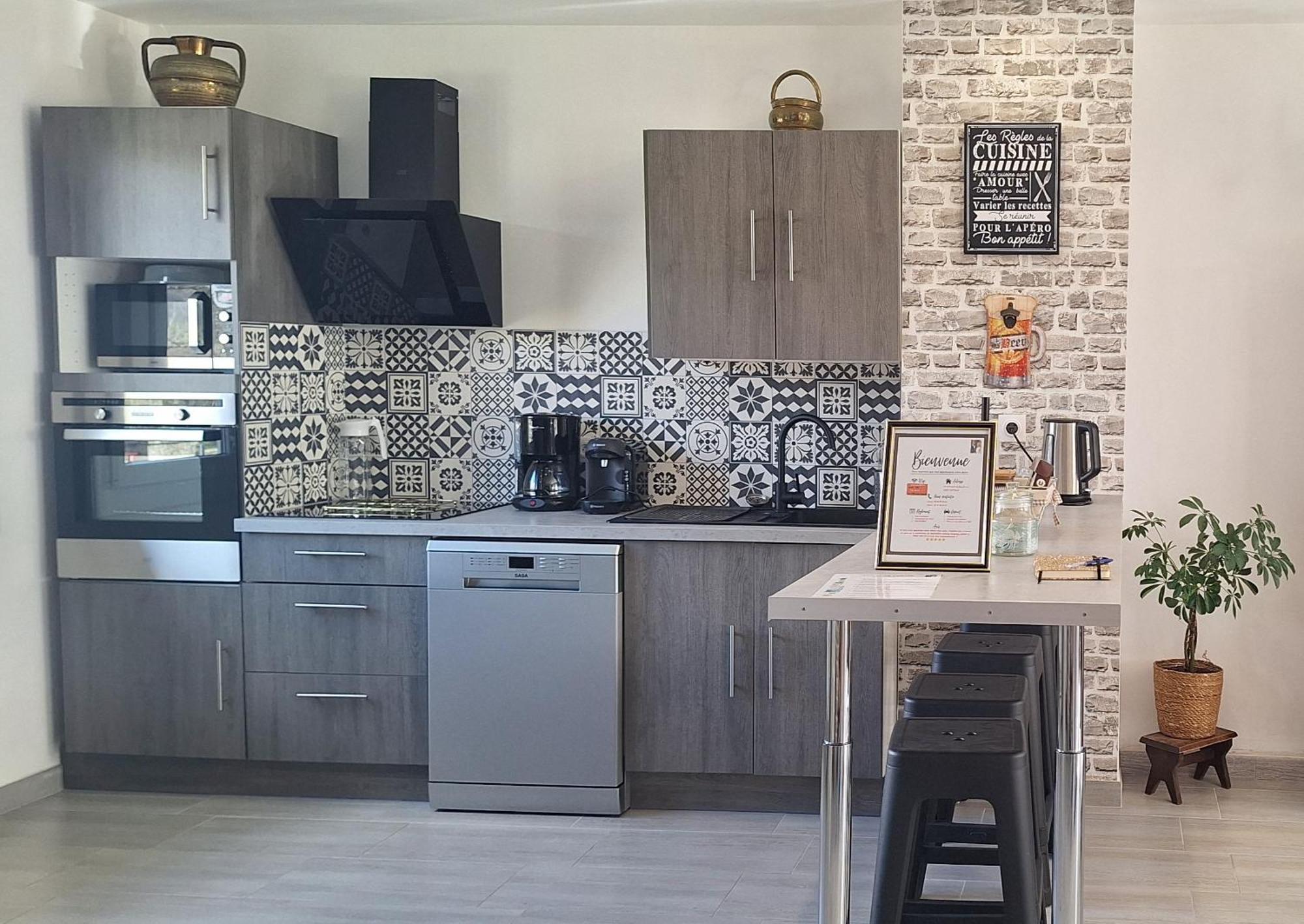 Agreable Maison Avec Jardin A Joinville Eksteriør billede